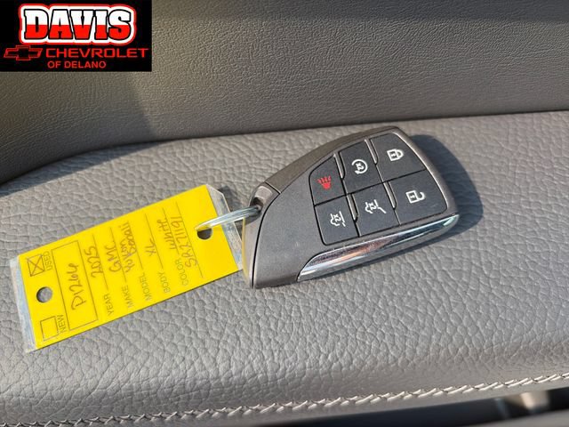 Used 2025 GMC Yukon XL Denali AWD/4WD image 14