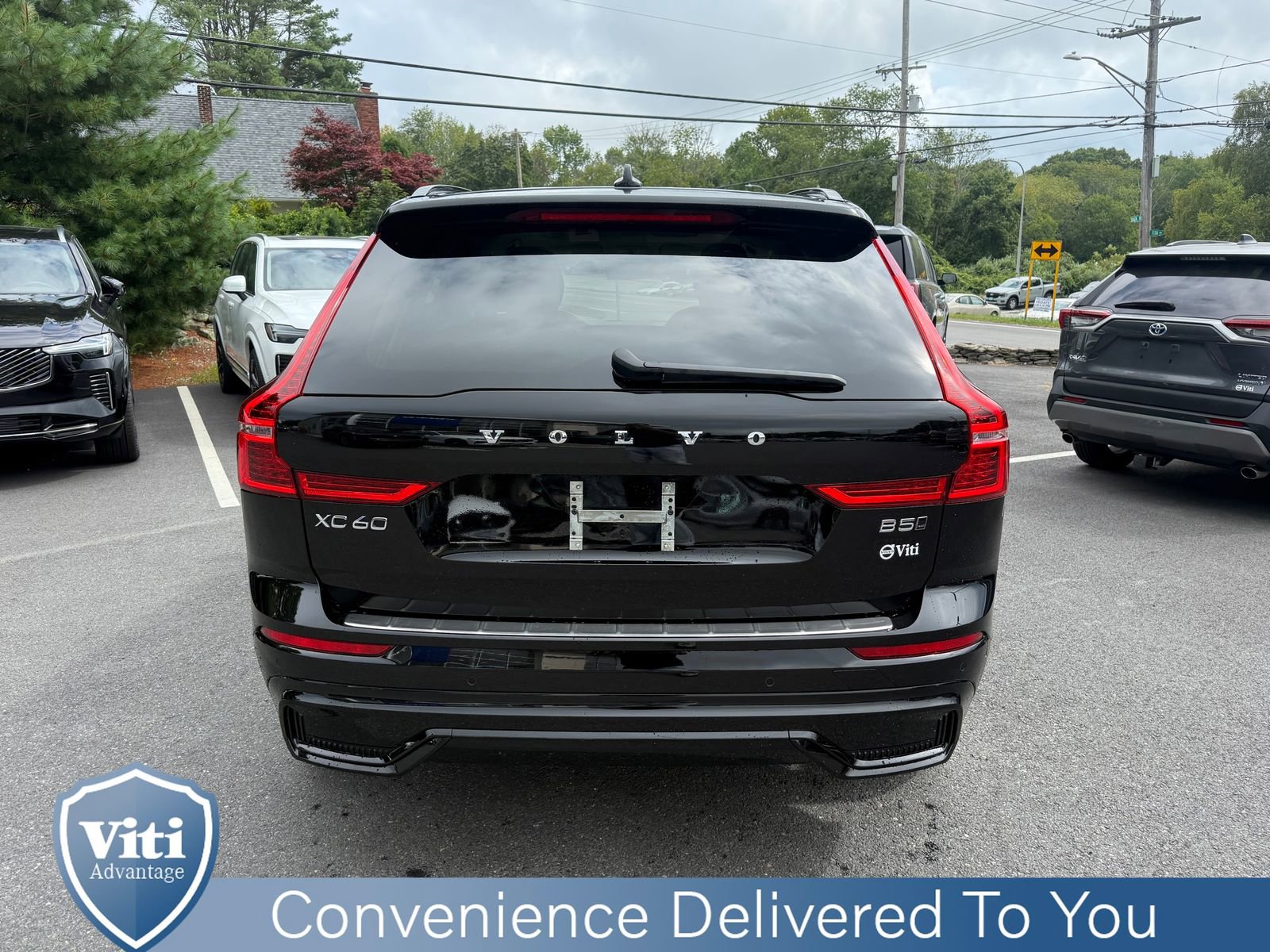 Certified 2024 Volvo XC60 B5 Core w/ Protection Package Premier image 7