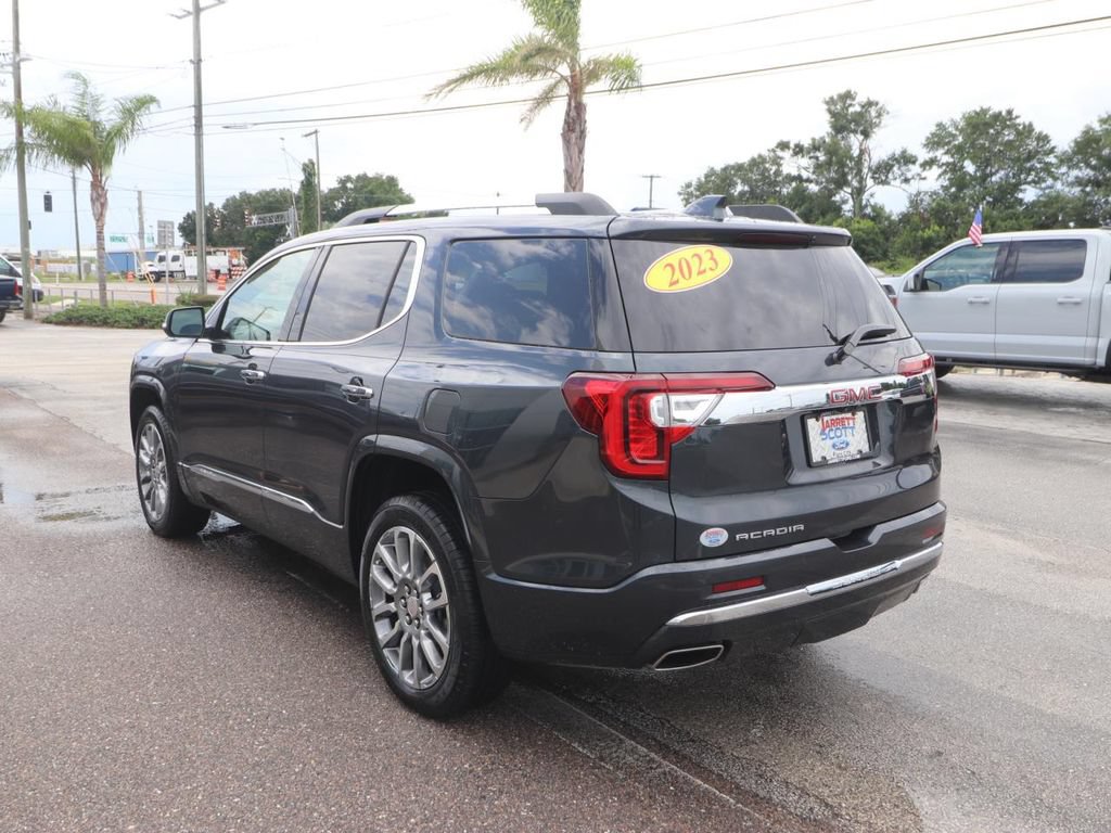 Used 2023 GMC Acadia Denali w/ Denali Ultimate Package FWD image 13