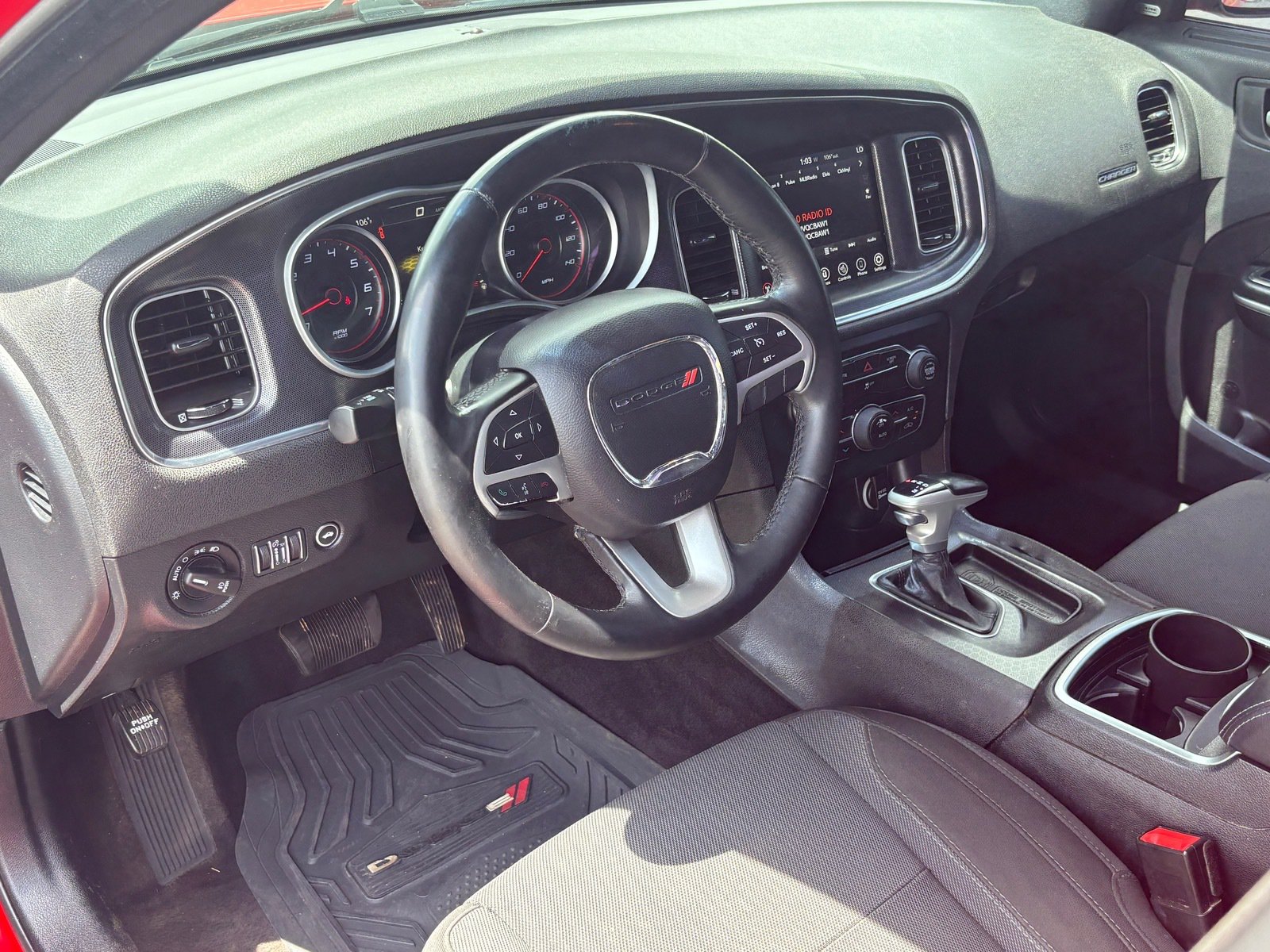 Used 2017 Dodge Charger SXT RWD image 21
