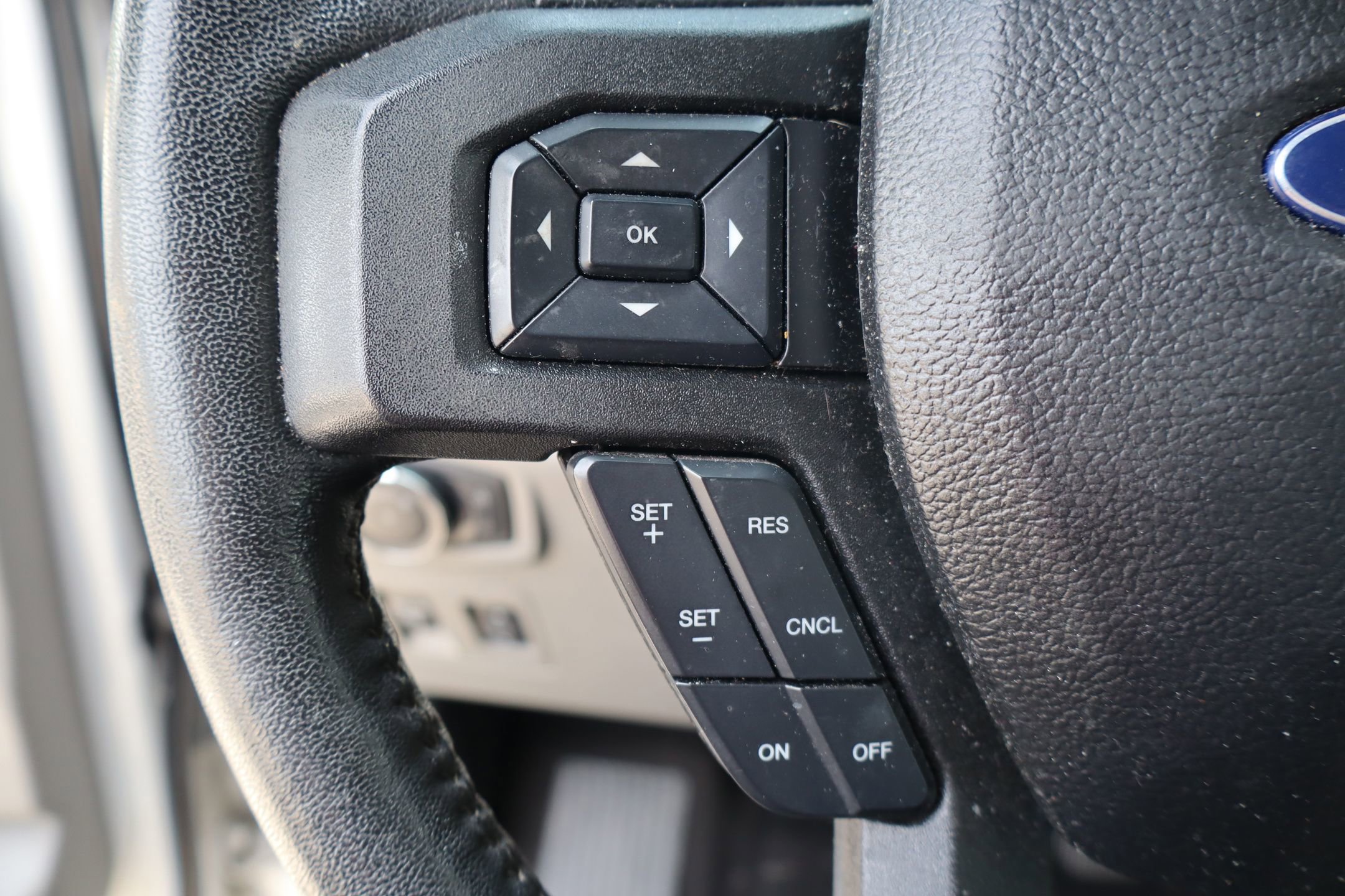 Used 2018 Ford F150 XLT w/ Equipment Group 302A Luxury AWD/4WD image 17