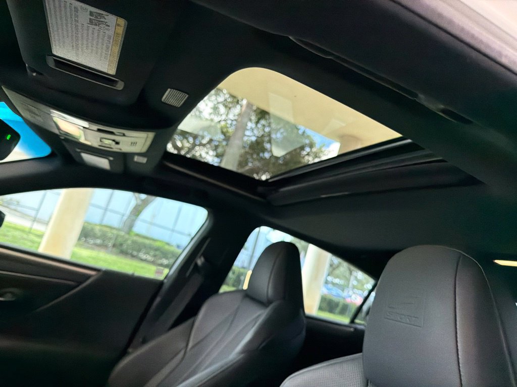 Used 2024 Lexus ES 350 F Sport w/ Accessory Package (Z2) FWD image 18