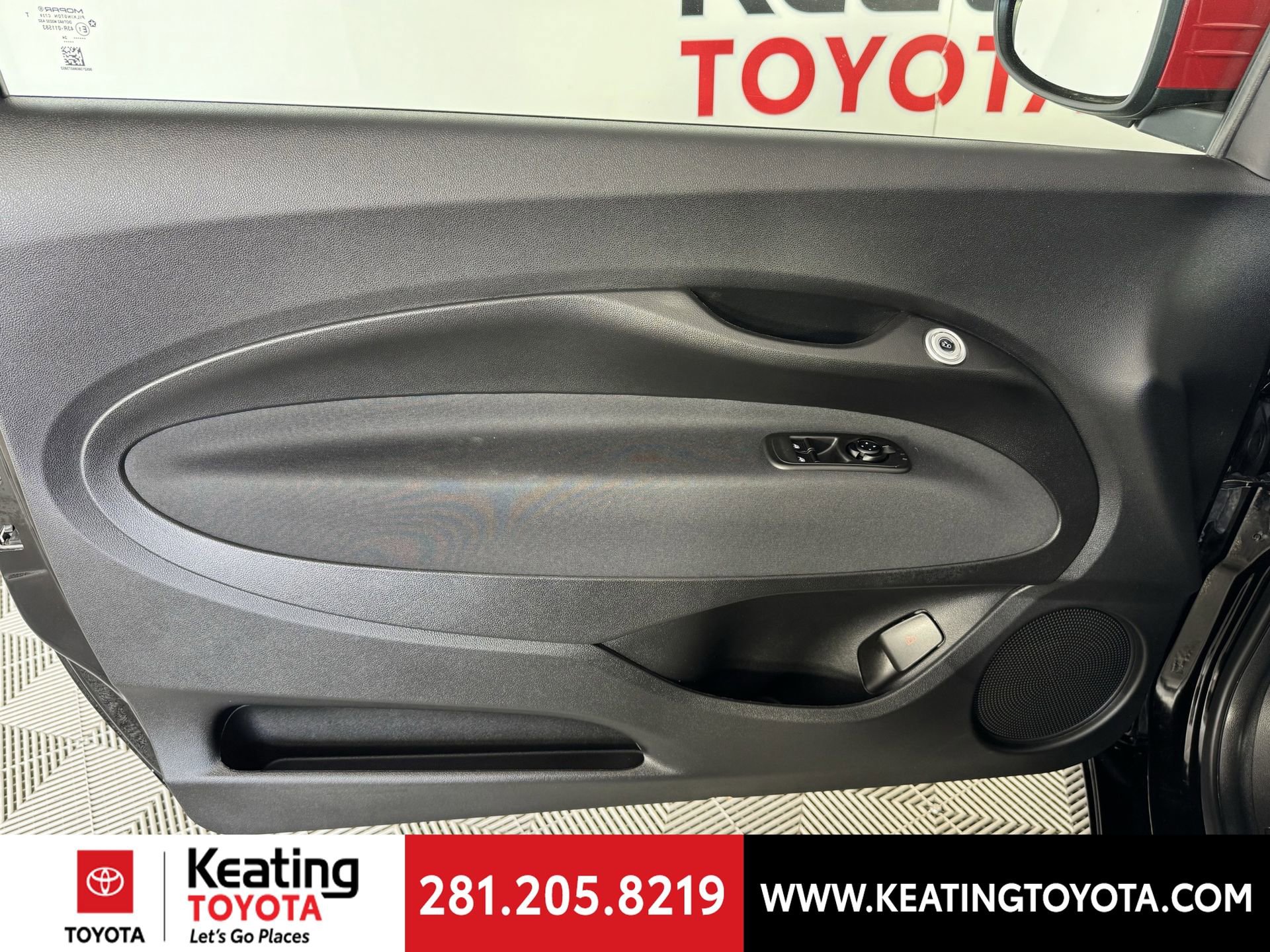 Used 2024 FIAT 500 e (RED) image 11