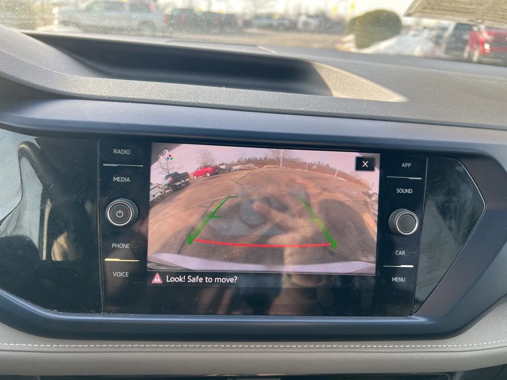 Used 2024 Volkswagen Taos SE image 19