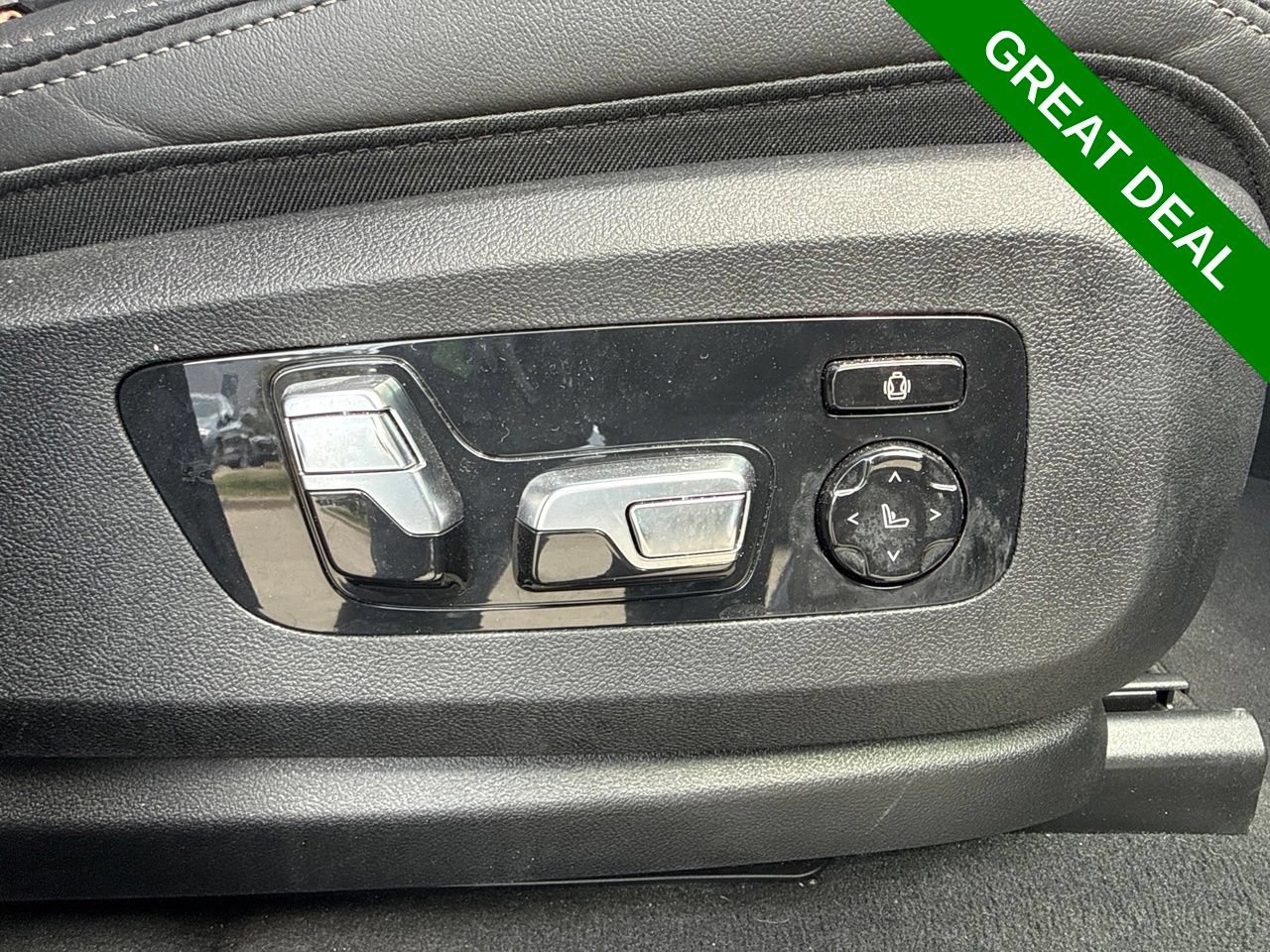 Used 2026 BMW X7 xDrive40i AWD/4WD image 12