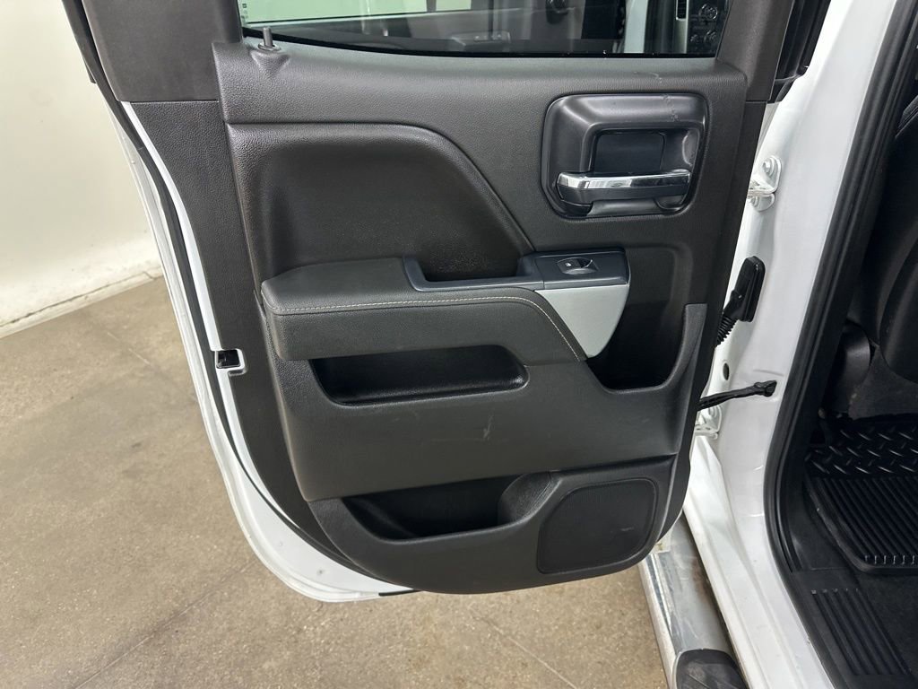 Used 2015 Chevrolet Silverado 2500 LTZ w/ LTZ Plus Package AWD/4WD image 32