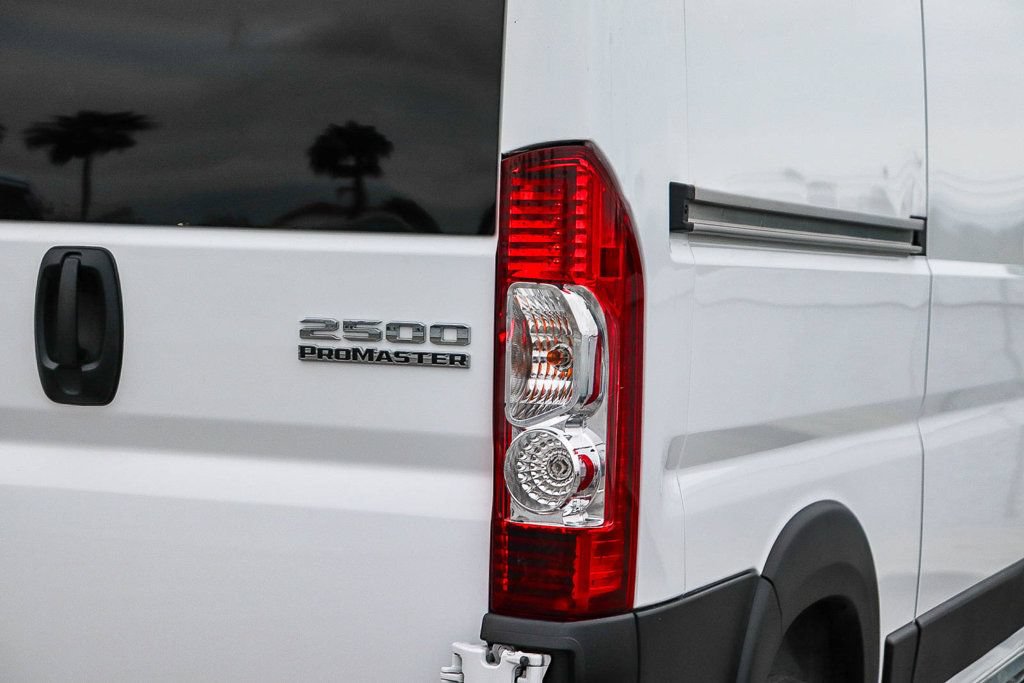 Used 2025 RAM ProMaster 2500 FWD image 10