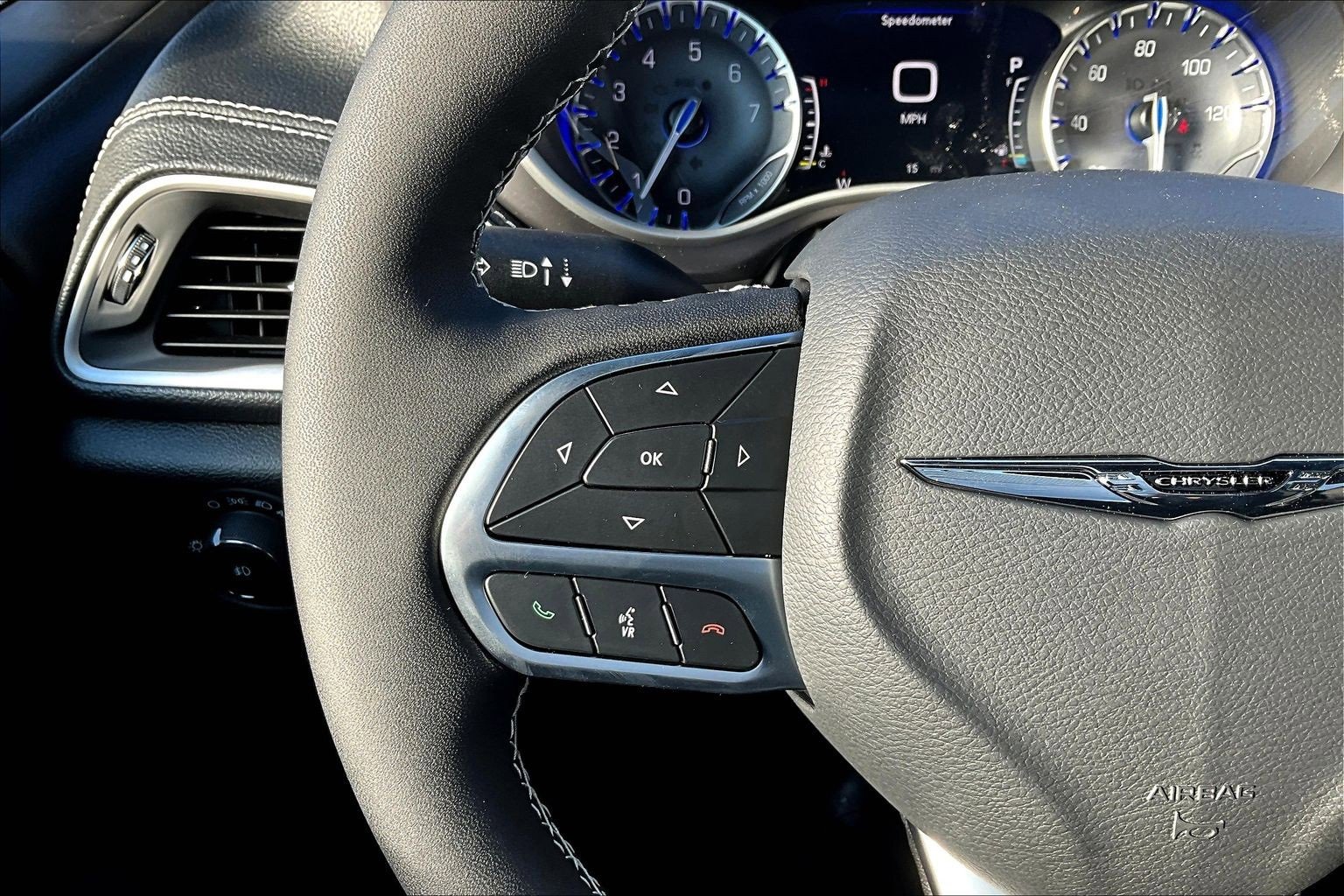 New 2026 Chrysler Pacifica Select image 18