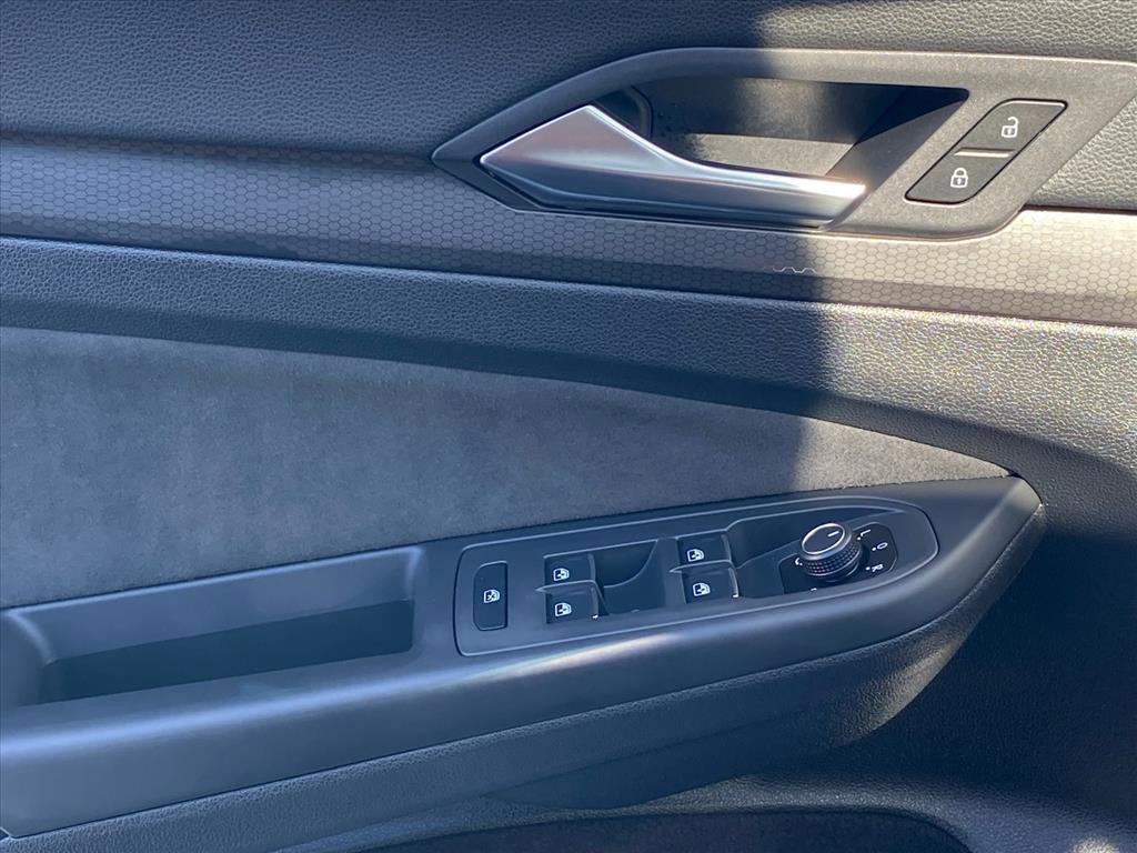 Certified 2024 Volkswagen GTI S image 19