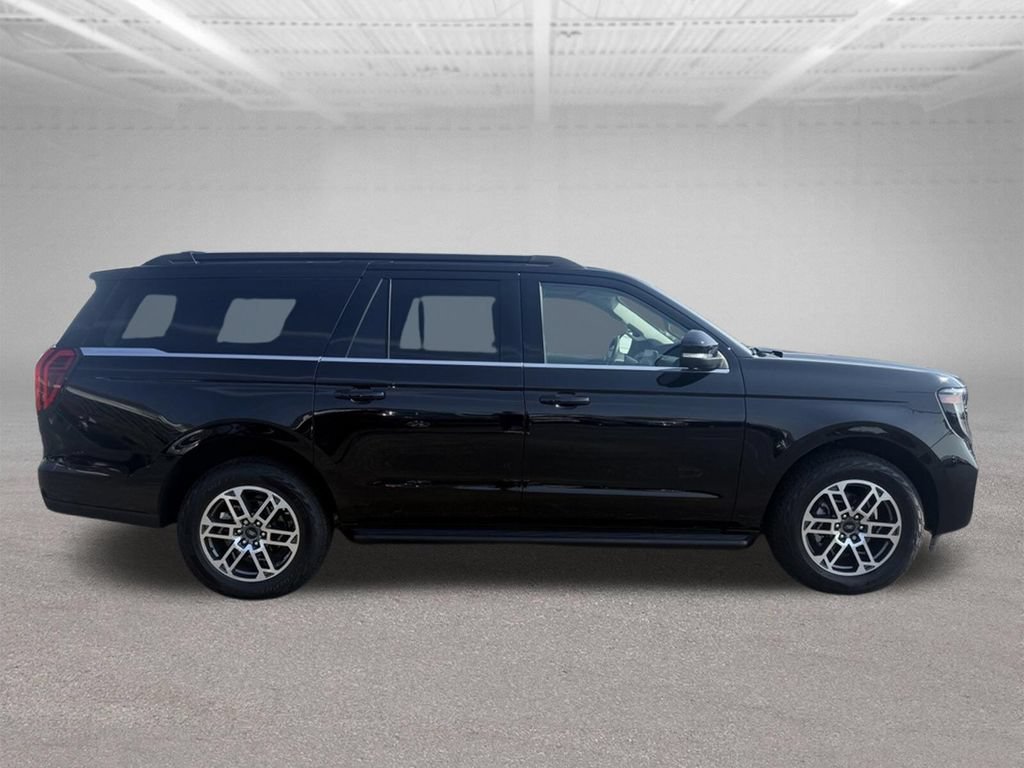 New 2026 Ford Expedition Max Active AWD/4WD image 2