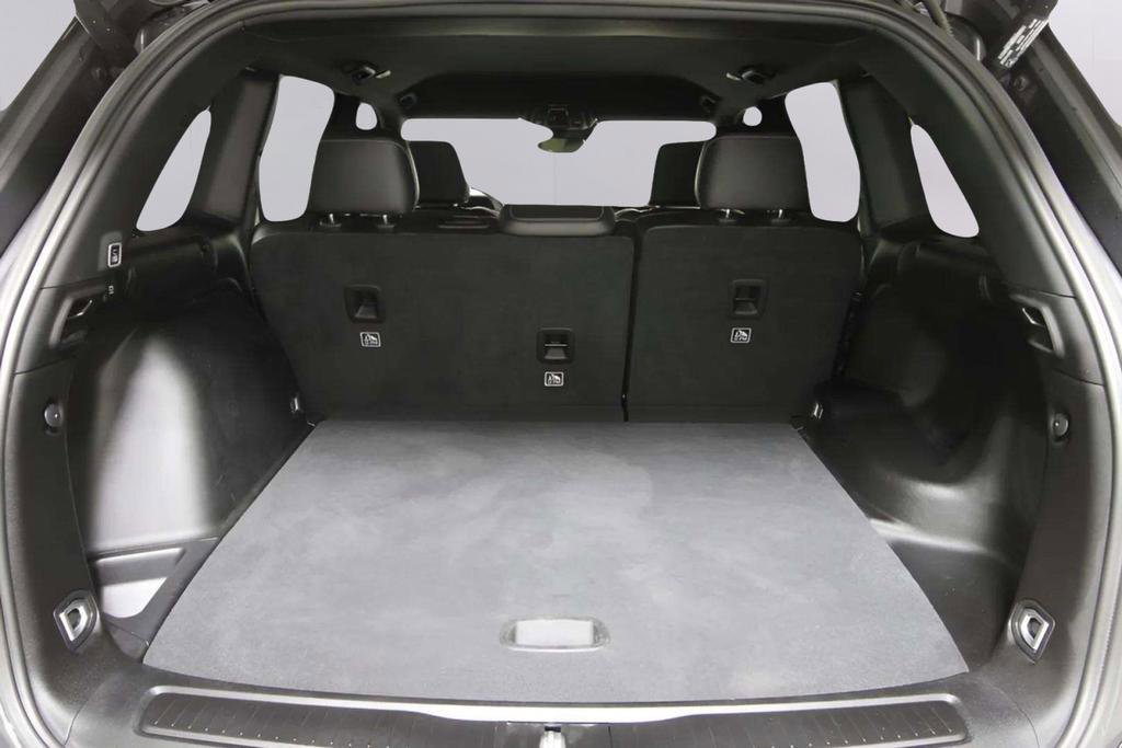 Used 2024 Jeep Grand Cherokee Altitude image 17