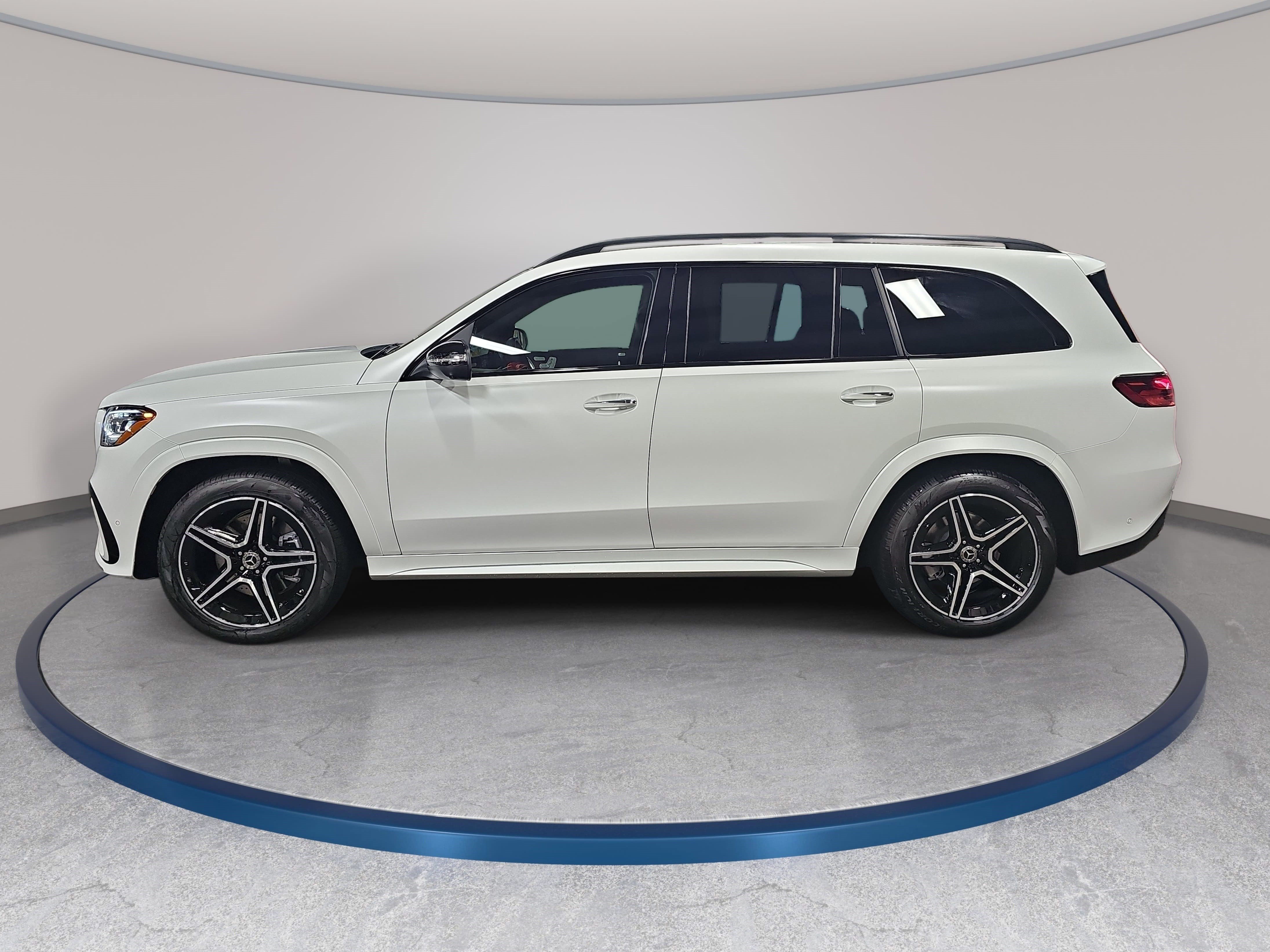 New 2026 Mercedes-Benz GLS 450 4MATIC image 8