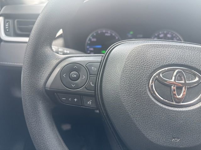 Used 2022 Toyota RAV4 XLE image 14