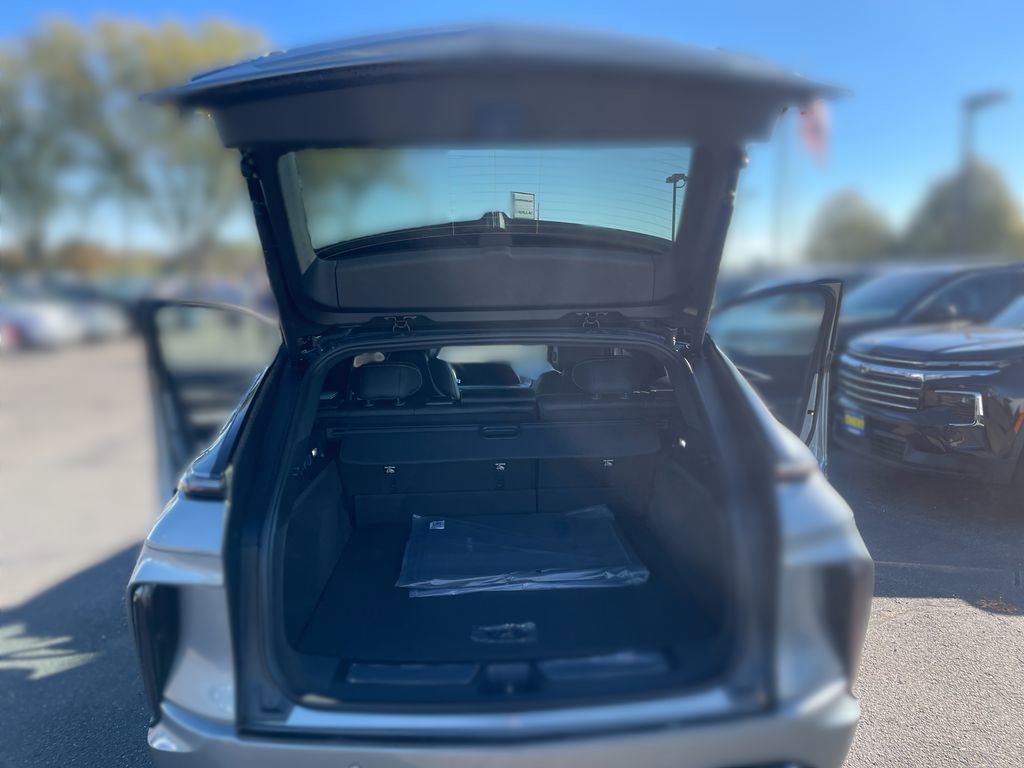 New 2026 Cadillac Lyriq V image 14