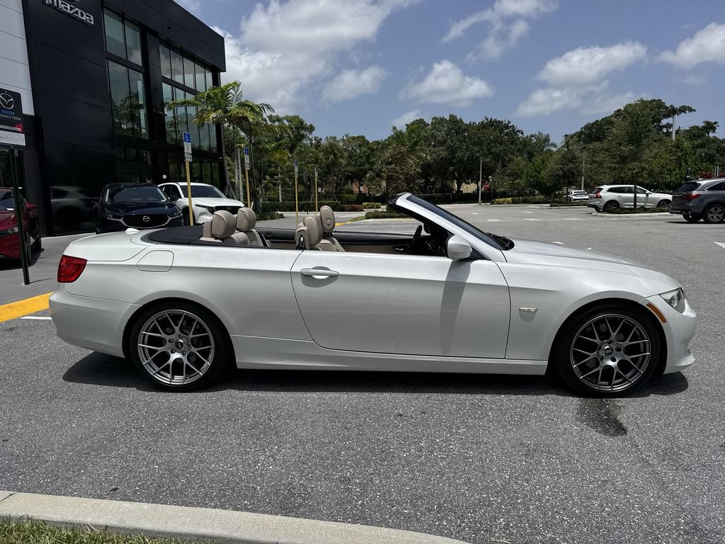 Used 2012 BMW 328i Convertible RWD image 5