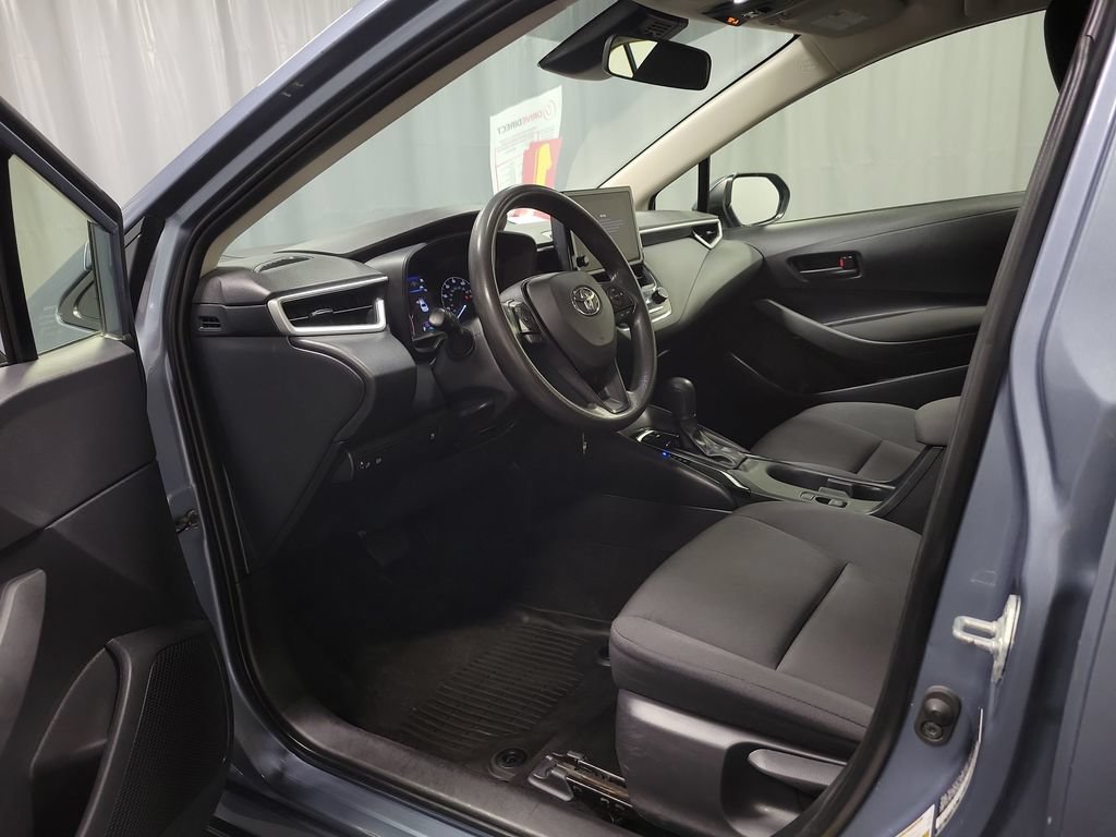Used 2023 Toyota Corolla LE FWD image 12