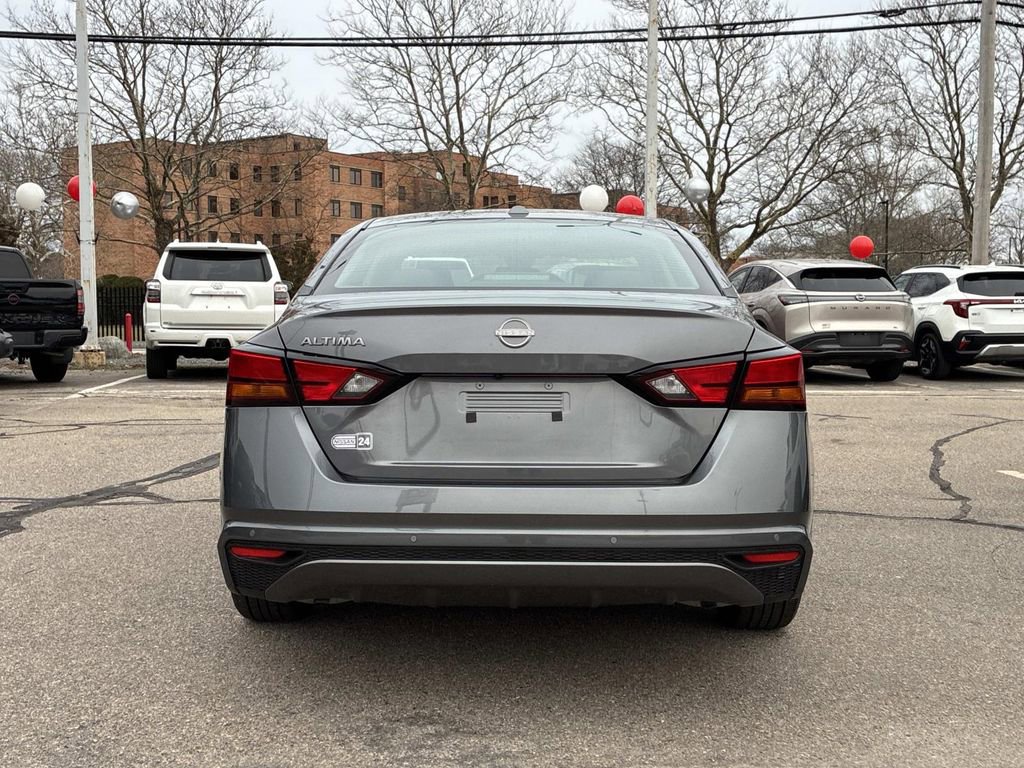Used 2025 Nissan Altima 2.5 S image 6
