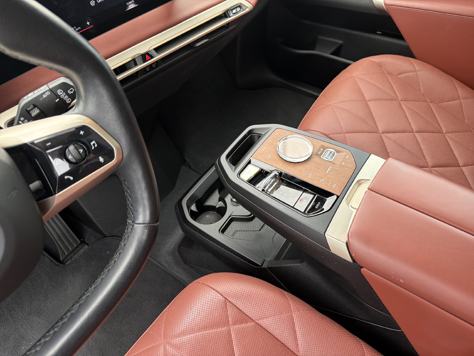 Certified 2023 BMW iX M60 w/ Executive Package AWD/4WD image 23