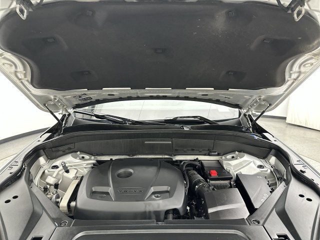 Used 2018 Volvo XC90 T6 Momentum w/ Momentum Plus Package AWD/4WD image 27