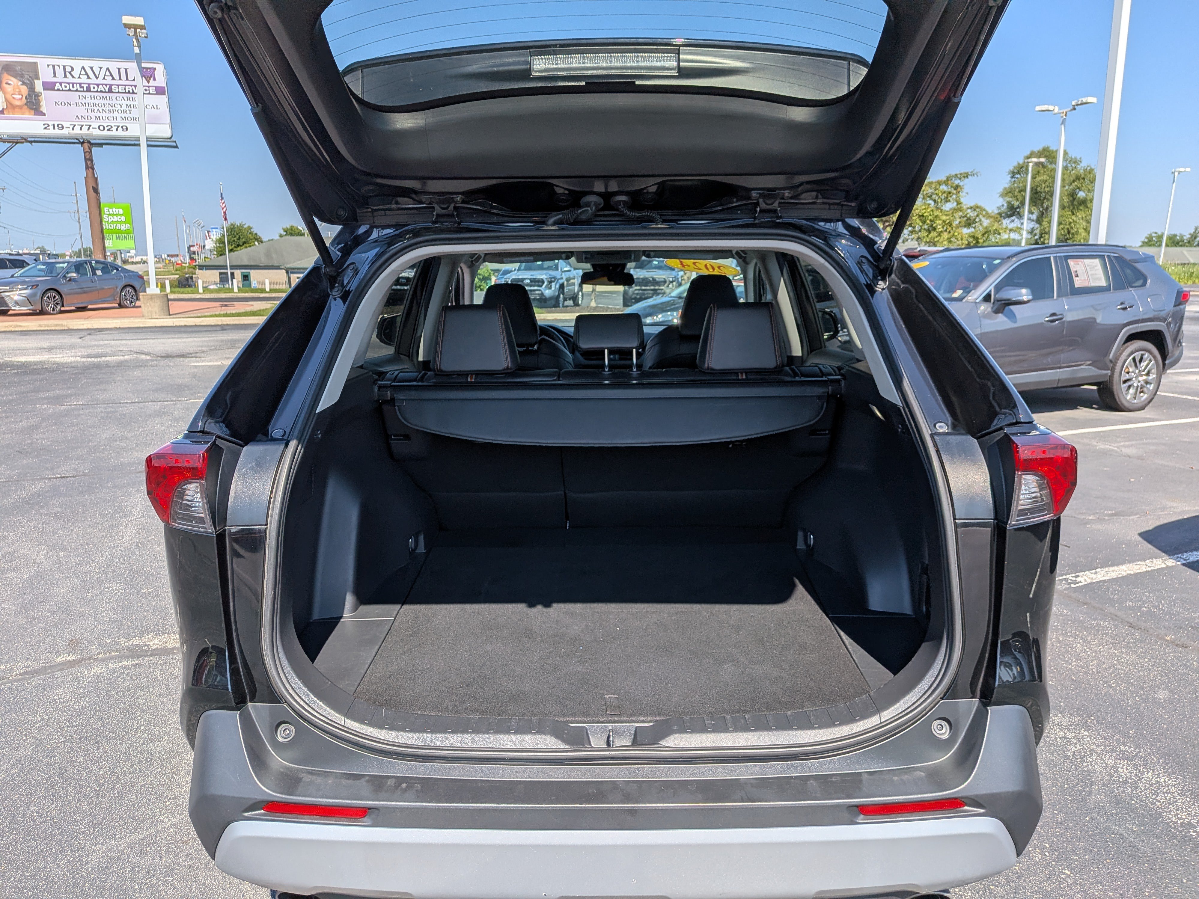 Used 2024 Toyota RAV4 Adventure AWD/4WD image 20