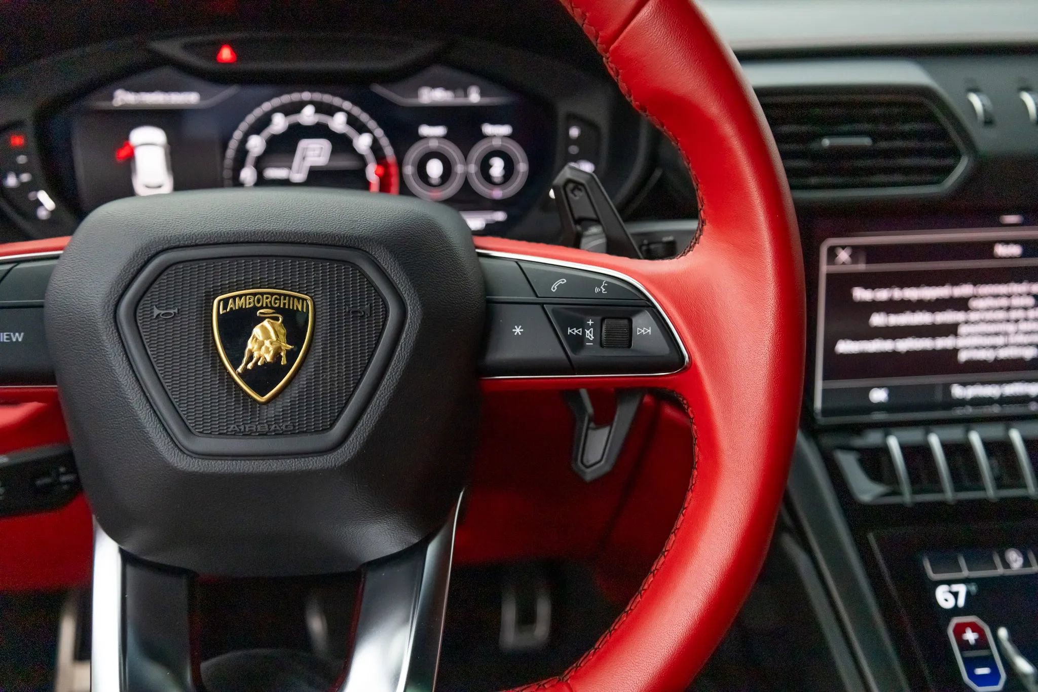 Used 2022 Lamborghini Urus image 42