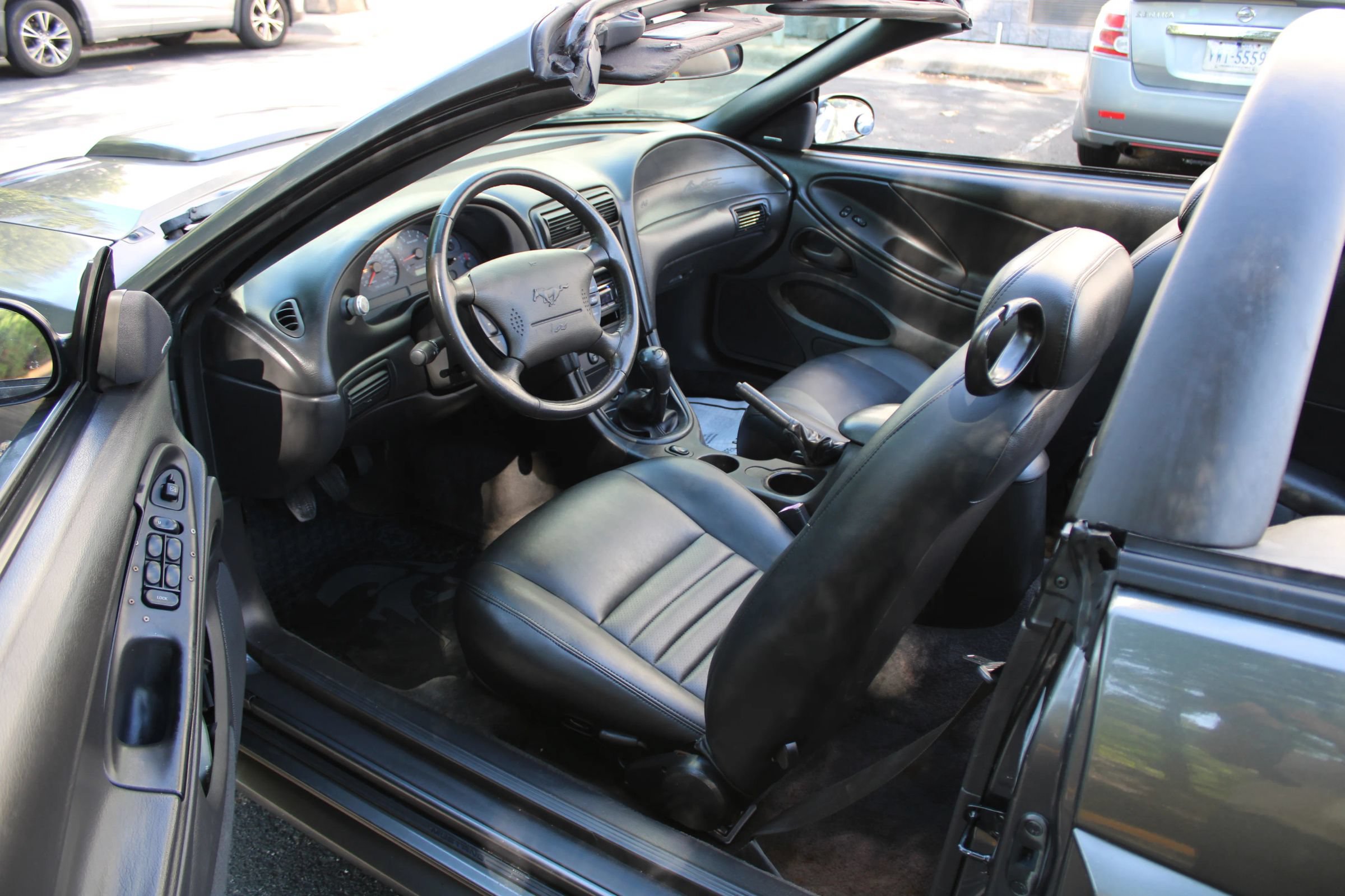 Used 2004 Ford Mustang GT RWD image 19