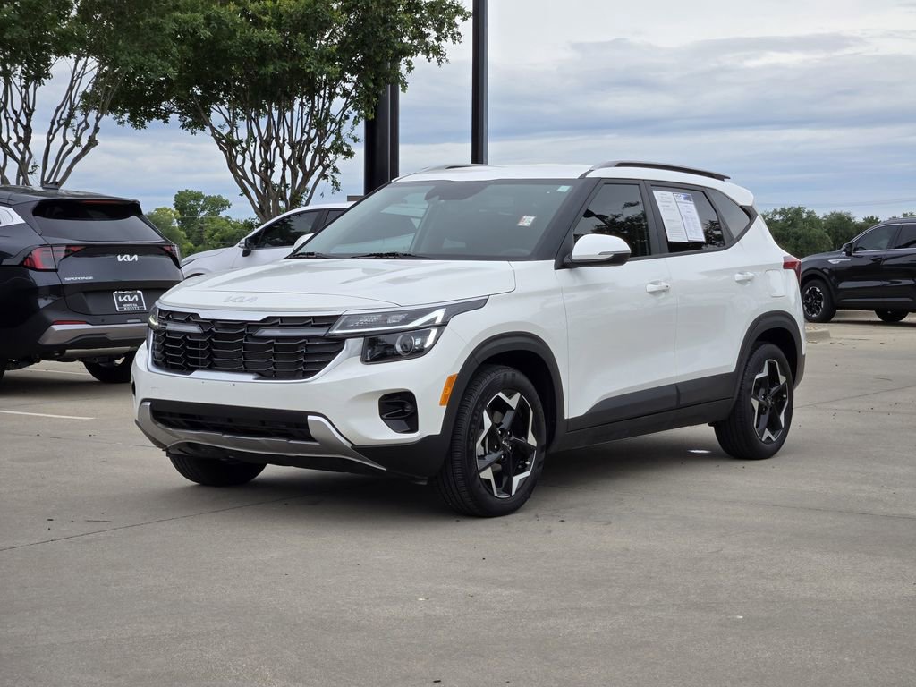 Certified 2025 Kia Seltos S FWD image 2