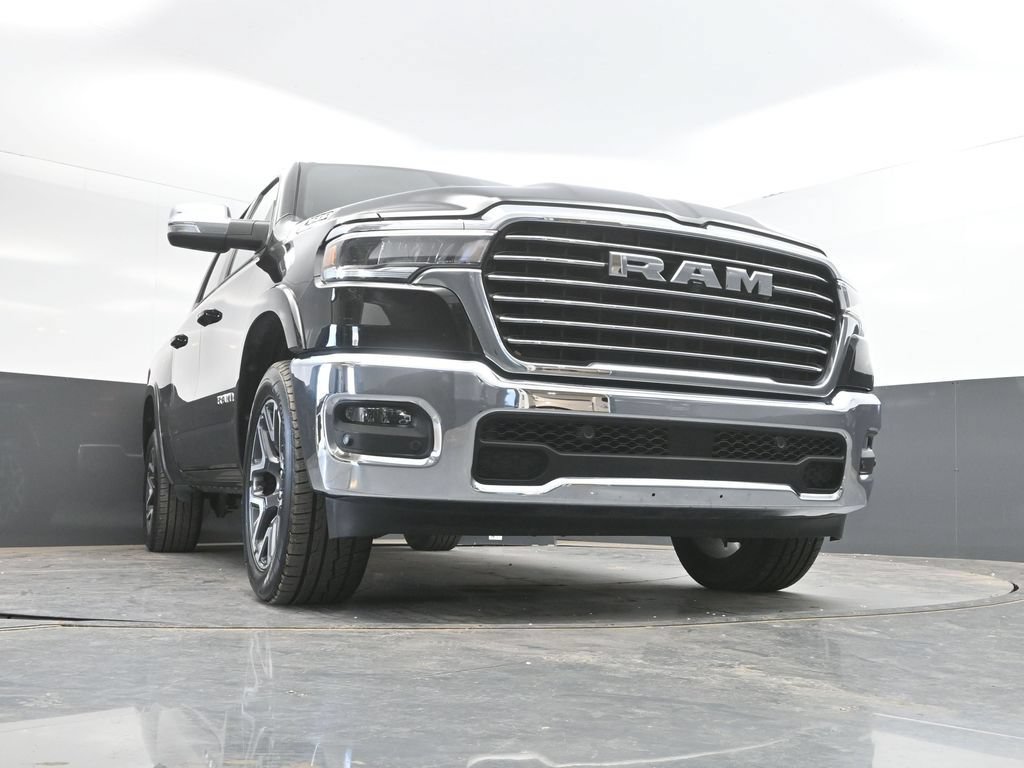 Used 2025 RAM 1500 Laramie AWD/4WD image 36