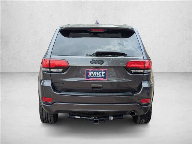 Used 2017 Jeep Grand Cherokee Altitude AWD/4WD image 6