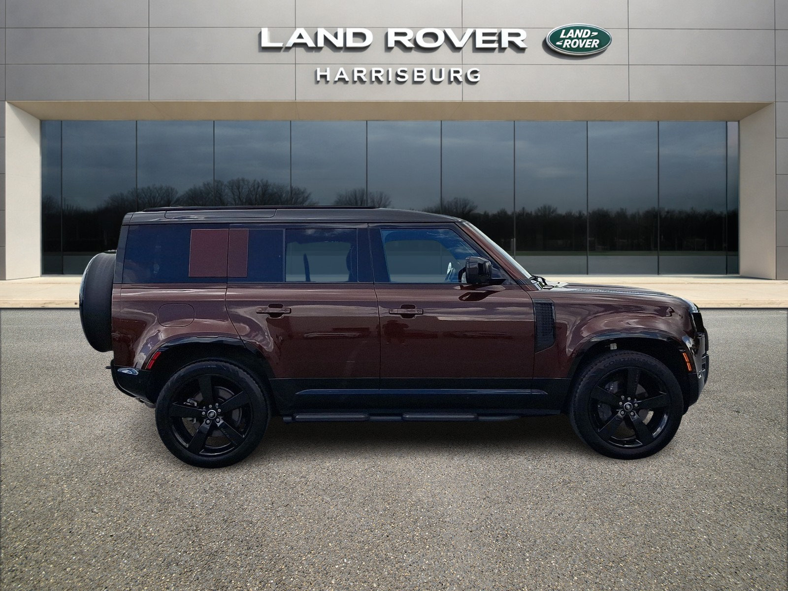 Used 2025 Land Rover Defender 110 Sedona Red Edition AWD/4WD image 5