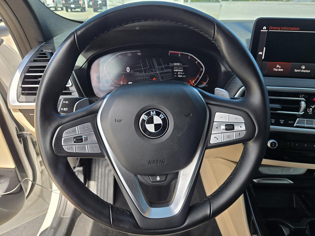 Used 2022 BMW X4 xDrive30i w/ Parking Assistance Package AWD/4WD image 16