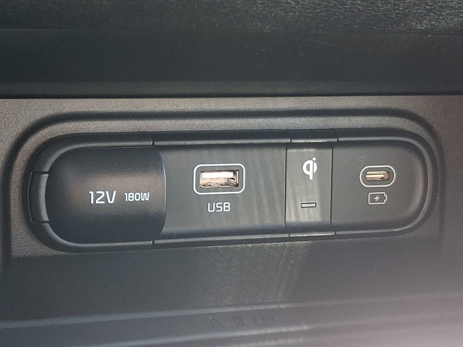 Used 2025 Kia Sportage X-Pro AWD/4WD image 25