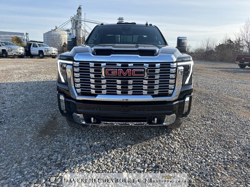 Used 2025 GMC Sierra 2500 Denali w/ Denali Reserve Package image 8