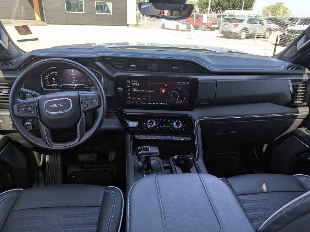 Used 2024 GMC Sierra 1500 AT4X AWD/4WD image 15