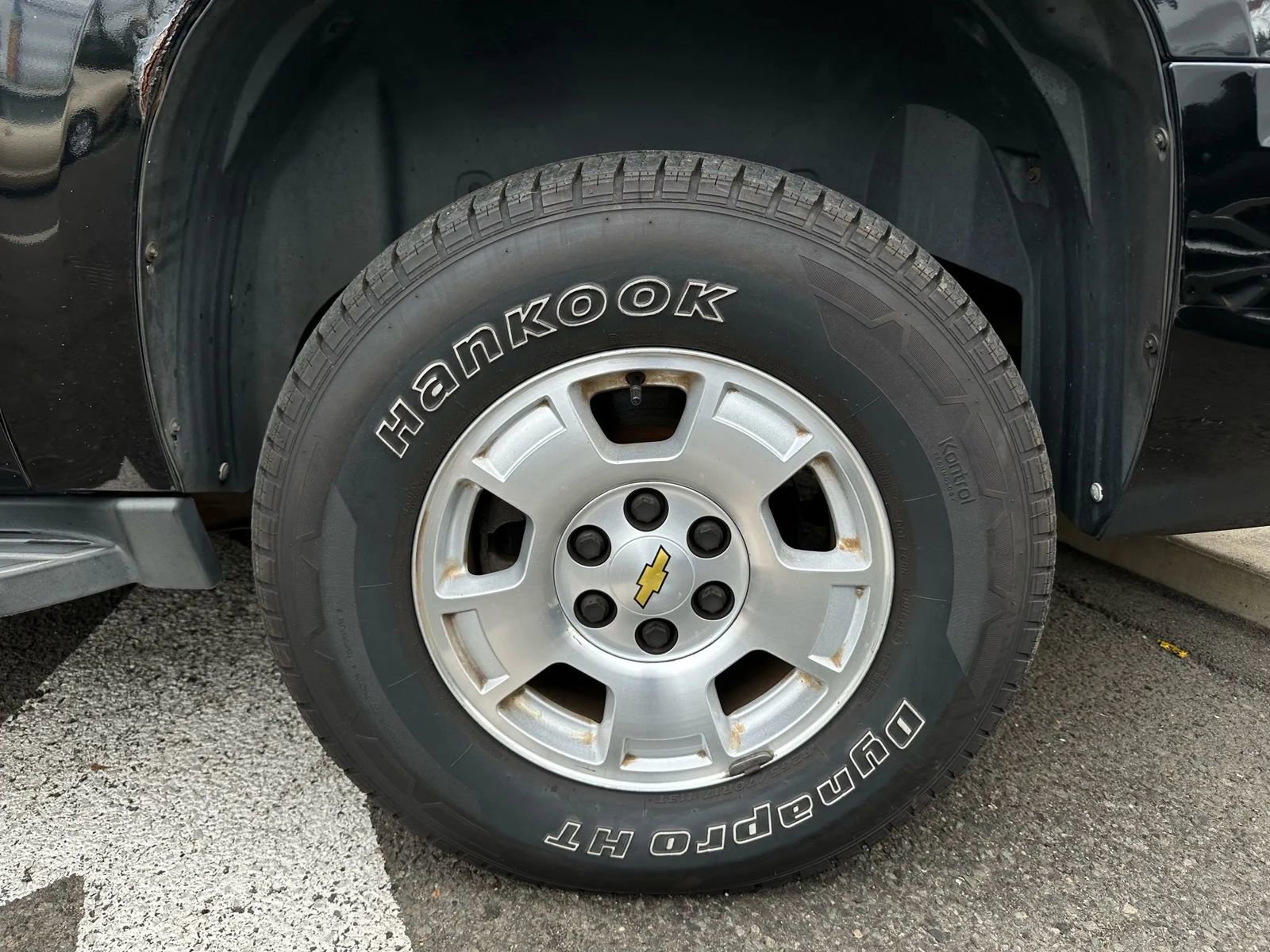 Used 2009 Chevrolet Suburban LT image 28