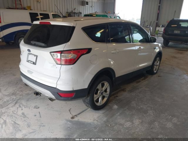 Used 2017 Ford Escape SE FWD image 5