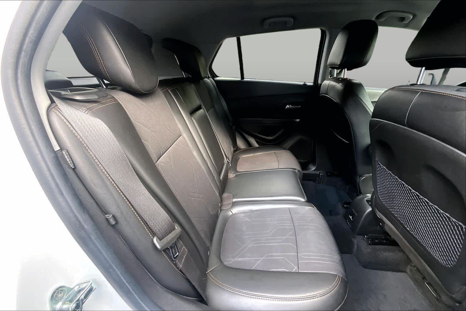 Used 2019 Chevrolet Trax LT w/ LT Convenience Package FWD image 20