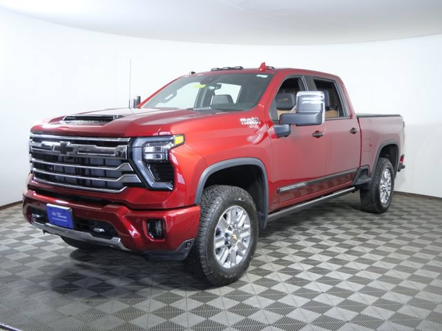 Used 2025 Chevrolet Silverado 3500 High Country w/ Technology Package AWD/4WD image 1