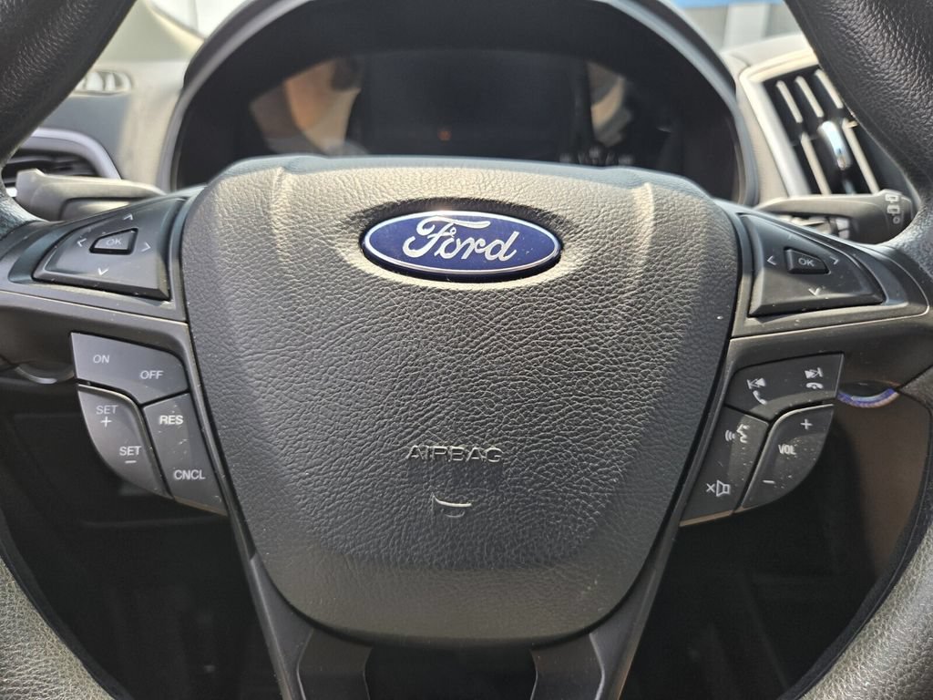 Used 2016 Ford Edge SE FWD image 28