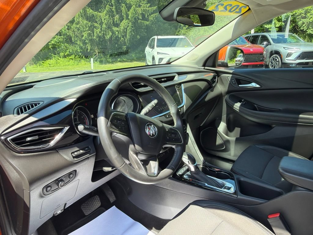 Used 2022 Buick Encore GX Select w/ Advanced Technology Package AWD/4WD image 13