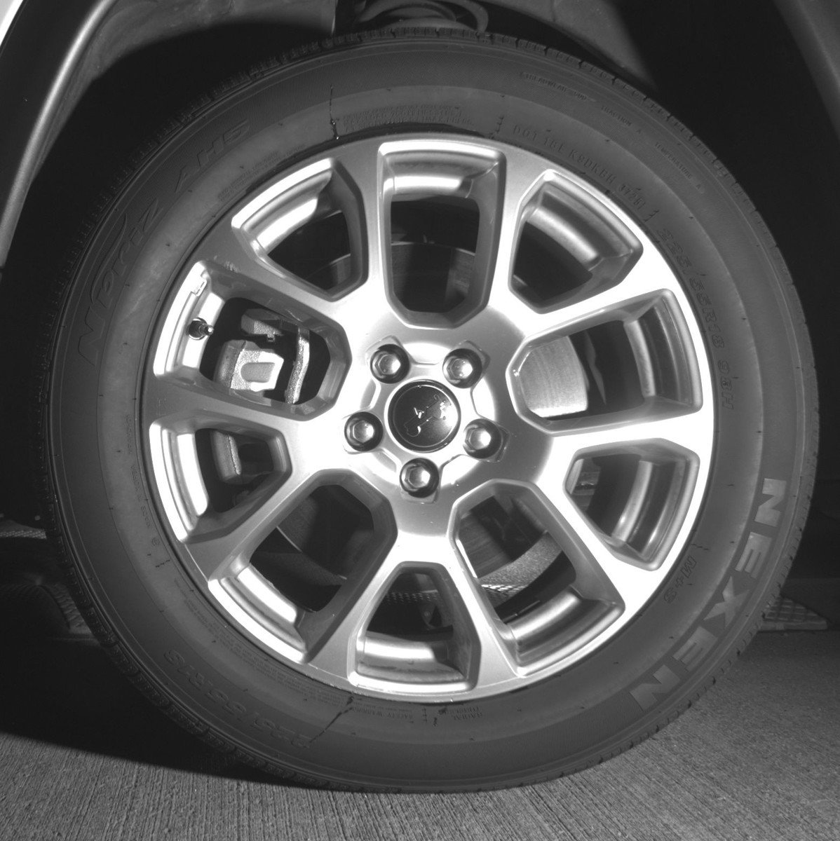 Used 2025 Jeep Compass Limited image 12