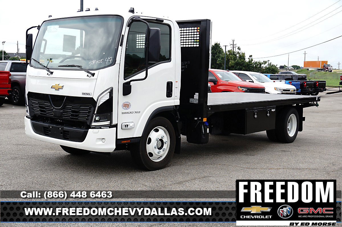 New 2025 Chevrolet Low Cab Forward 5500 XD image 3