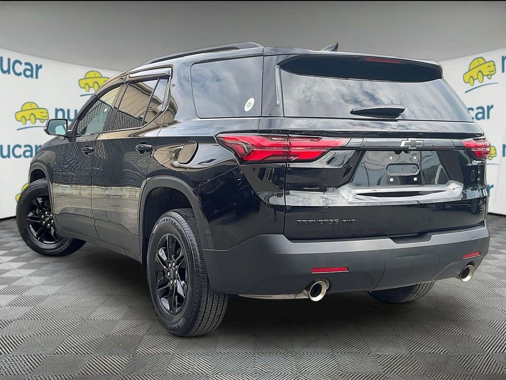 Used 2023 Chevrolet Traverse LT w/ Midnight/Sport Edition AWD/4WD image 4