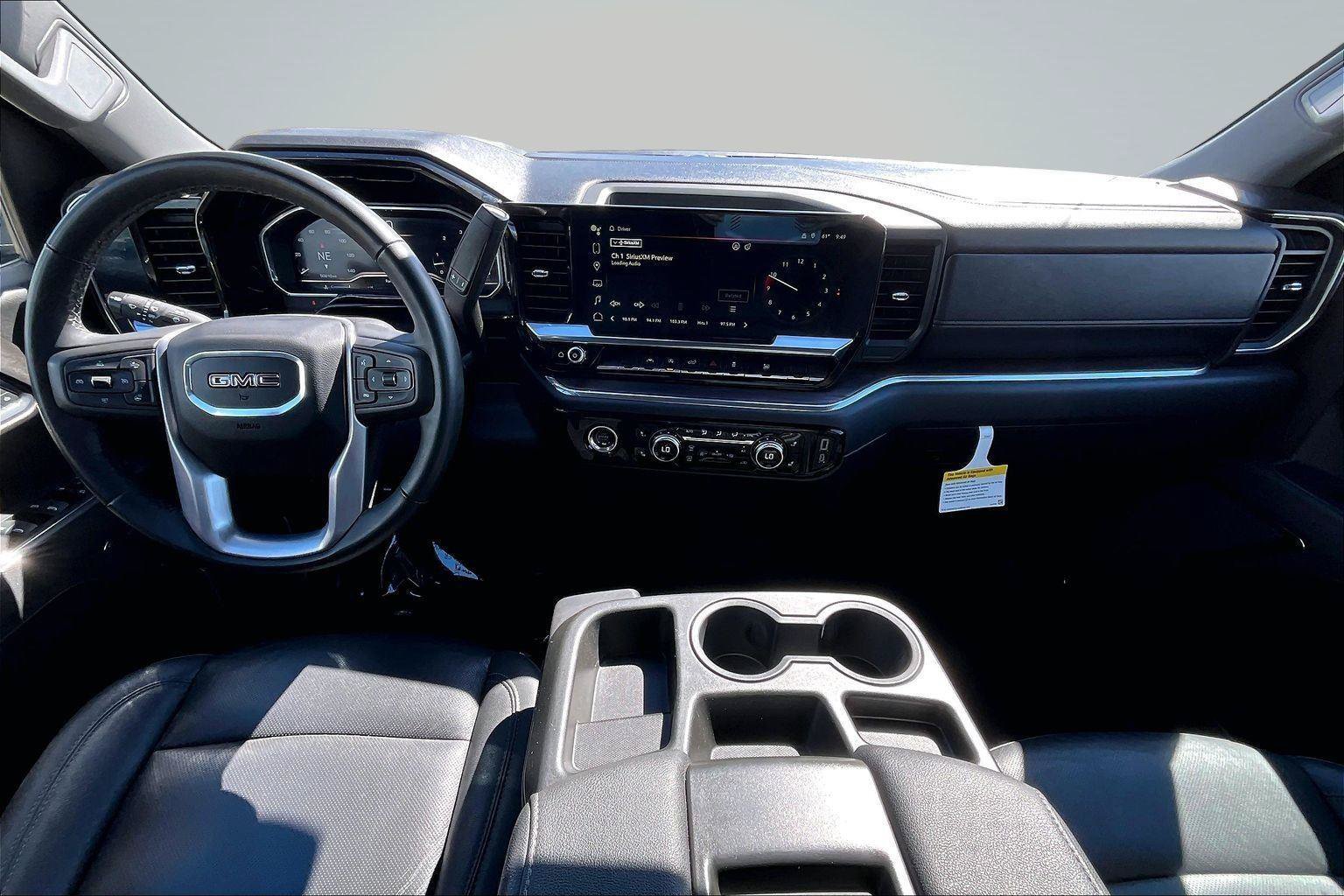 Used 2024 GMC Sierra 1500 SLT AWD/4WD image 17