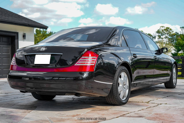 Used 2009 Maybach 62 RWD image 8