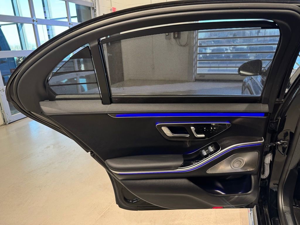 Used 2023 Mercedes-Benz S 500 S 500 w/ AMG Line image 28