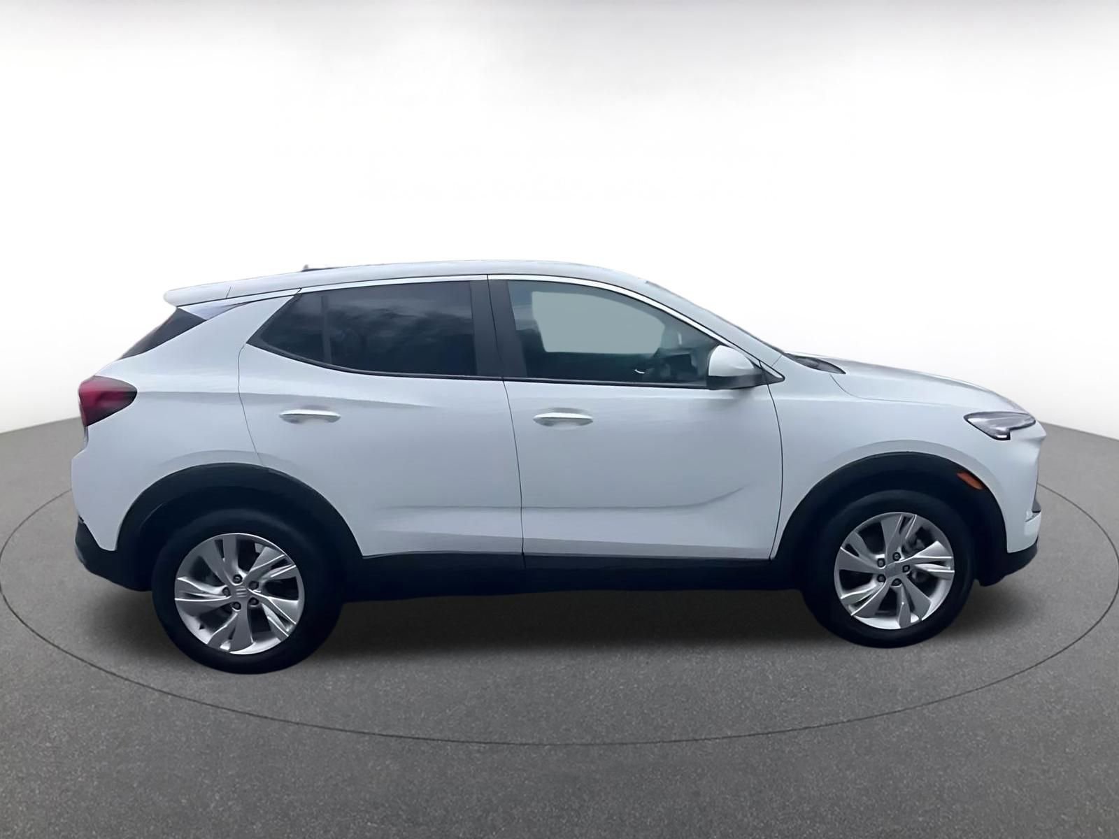 Used 2025 Buick Encore GX Preferred image 16