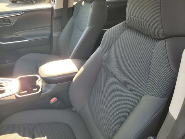 Used 2025 Toyota RAV4 LE FWD image 11