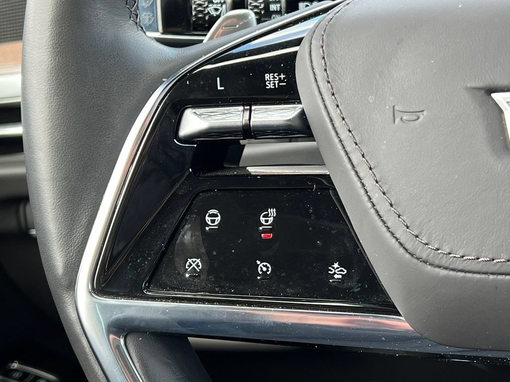 Certified 2025 Cadillac Escalade Sport Platinum w/ LPO, Floor Liner Package AWD/4WD image 26