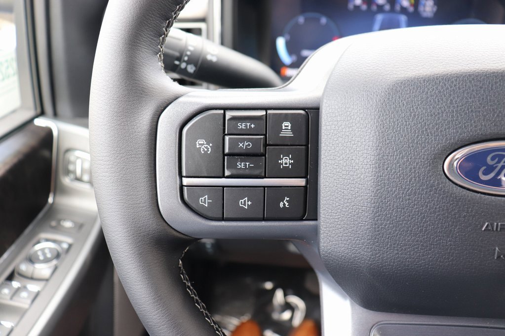 New 2025 Ford F250 Lariat w/ Lariat Ultimate Package image 32